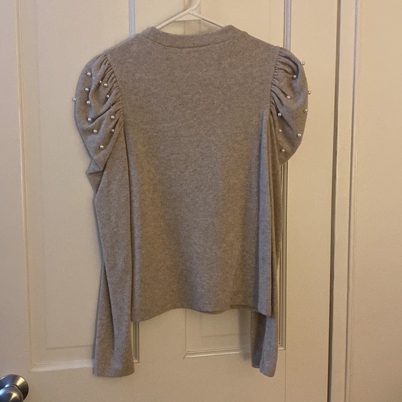 Zara oatmeal puff sleeve top with pearls - Picture 5 of 5